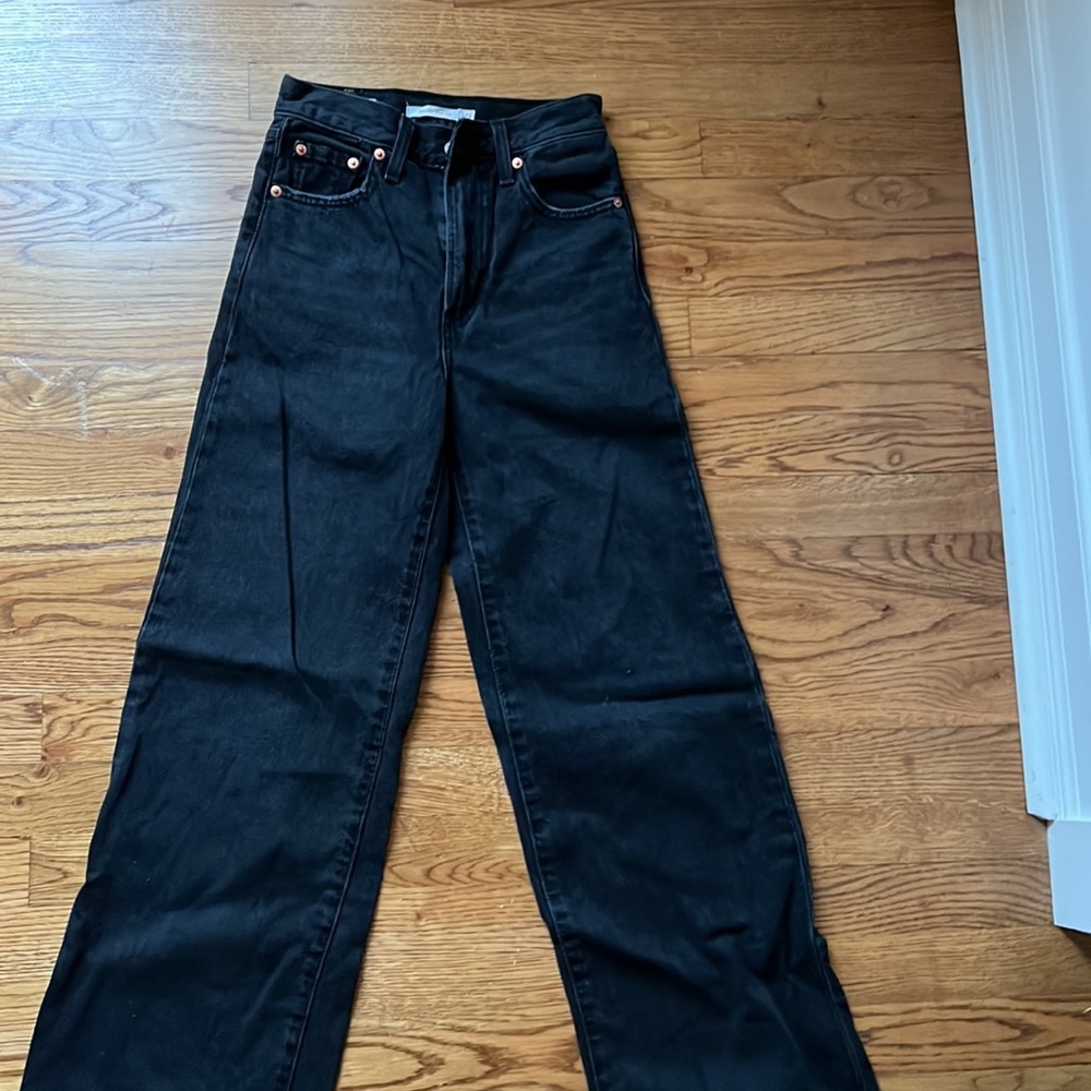Levis ribcage wideleg black jeans